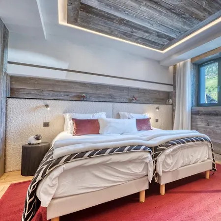 Chalet Exception A Piscine Interieure *